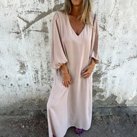 Relaxed Maxi Dress with V-Neckline and Puff Sleeves