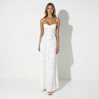 Elegant Maxi Dress with Sweetheart Neckline and Chain Detail
